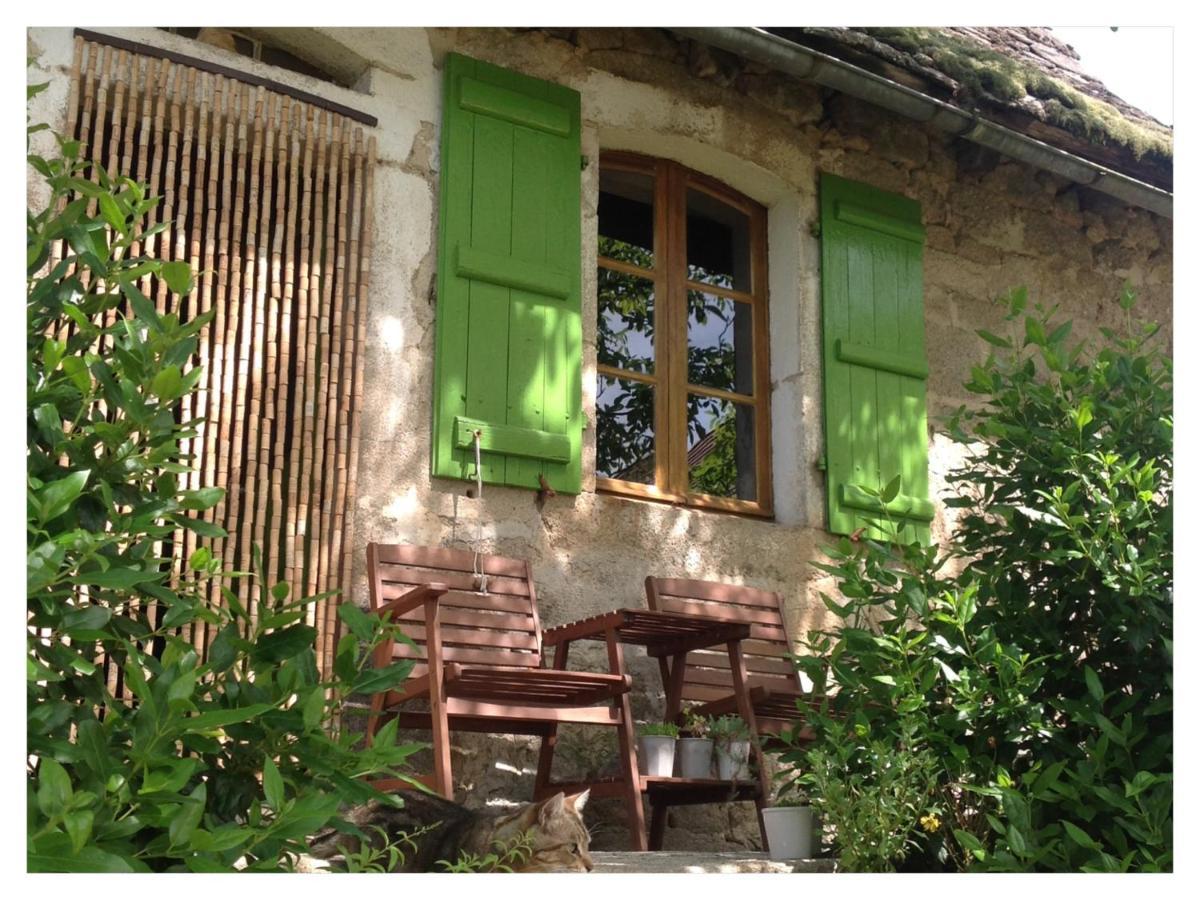 A L'Ombre Du Tilleul Comiac Exterior foto